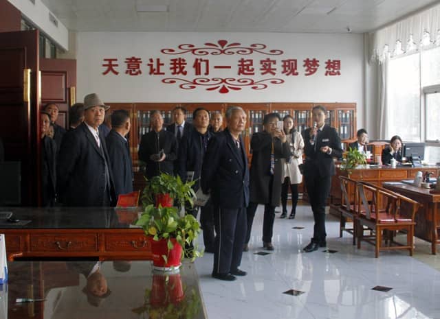 兗州區(qū)人大、政協(xié)領(lǐng)導(dǎo)蒞臨天意機(jī)械參觀考察